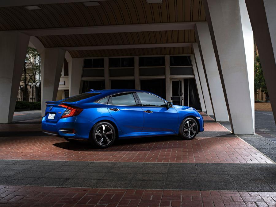  Honda Civic Sedan RS 2016 года  (AU) (фото 15 из 31)